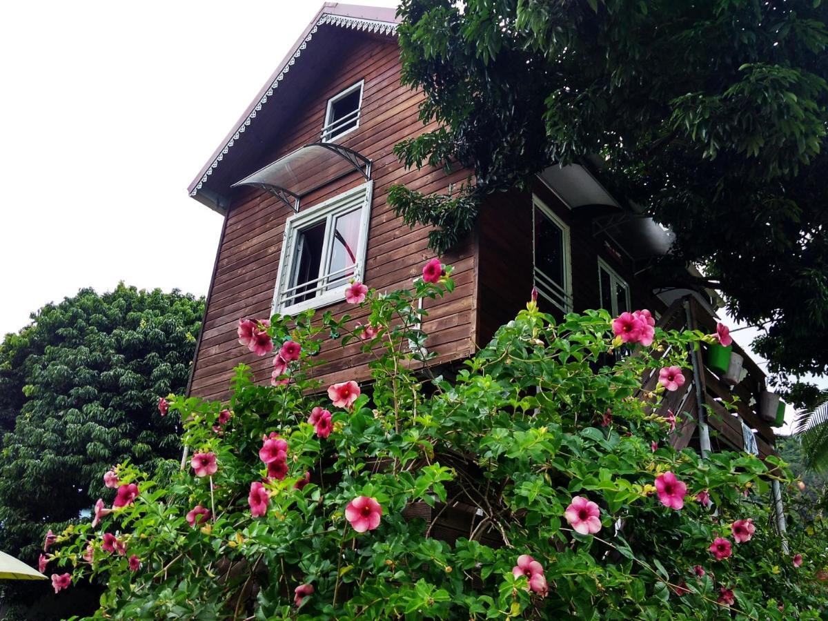 Ti Kaz Perchee Villa Entre-Deux Exterior photo